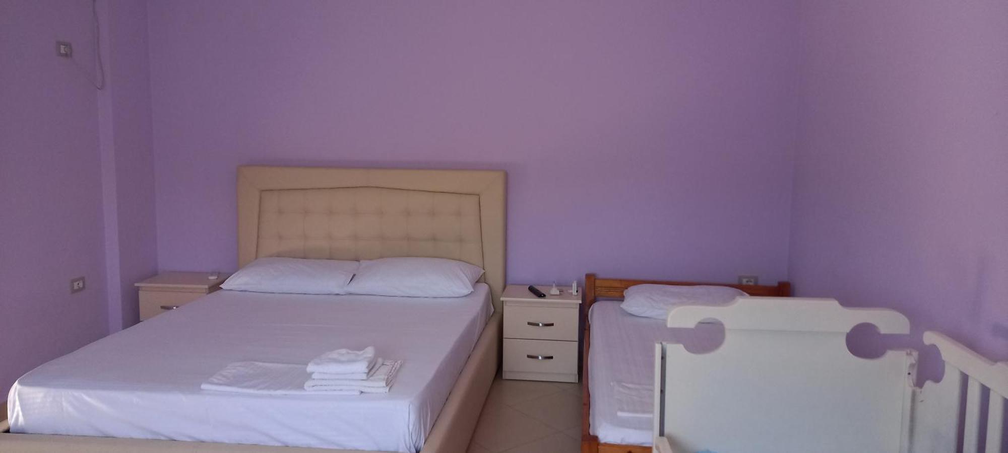 Apartments Orkidea Ксамил Стая снимка
