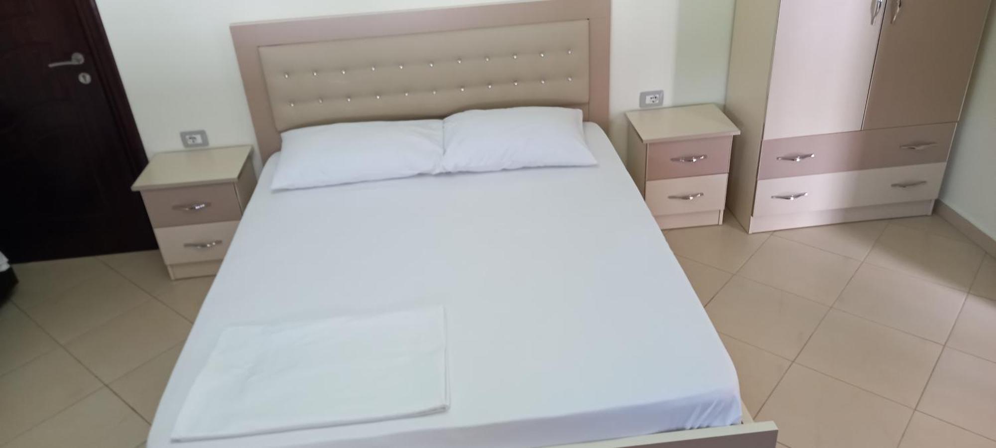 Apartments Orkidea Ксамил Стая снимка