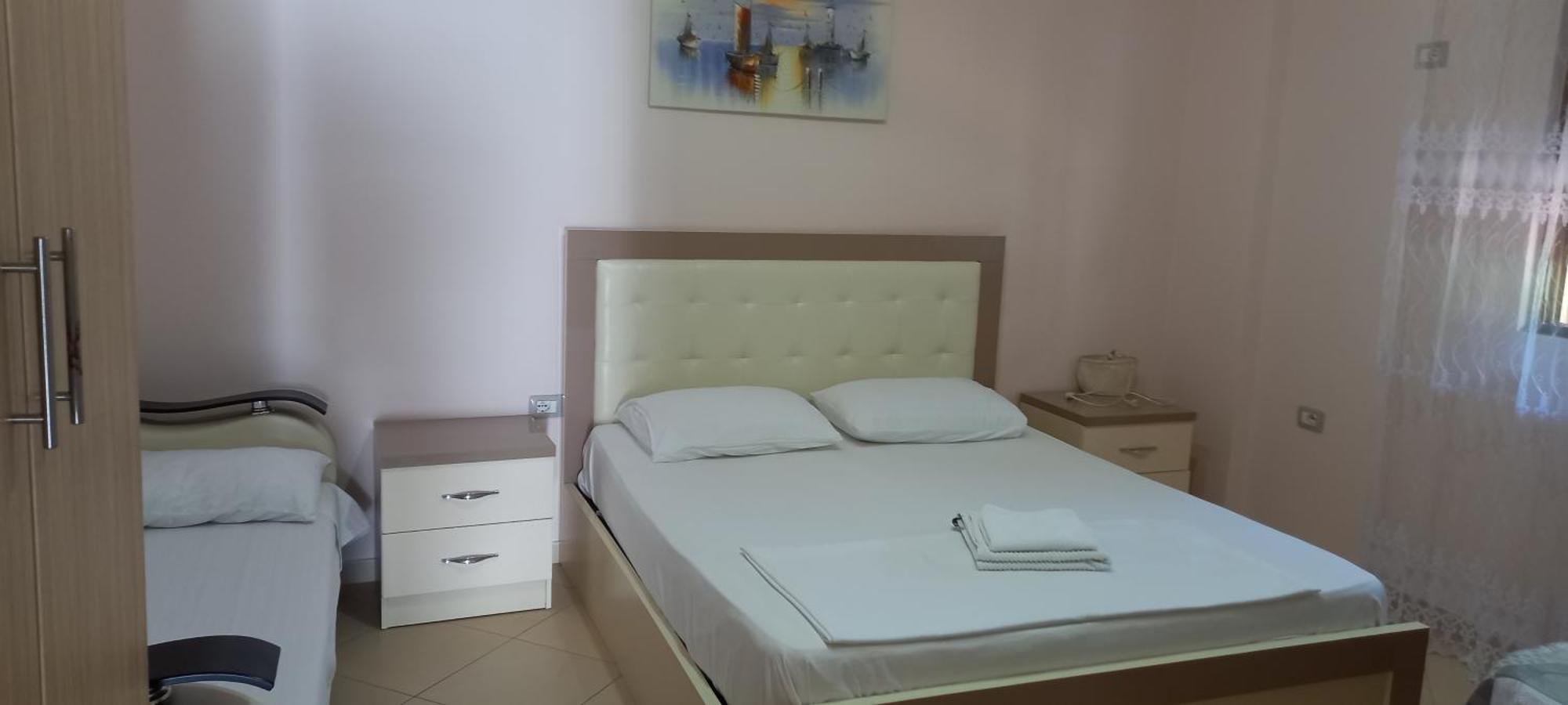 Apartments Orkidea Ксамил Стая снимка