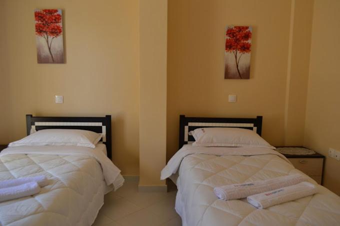Apartments Orkidea Ксамил Екстериор снимка