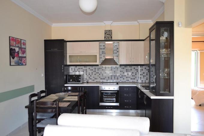 Apartments Orkidea Ксамил Екстериор снимка